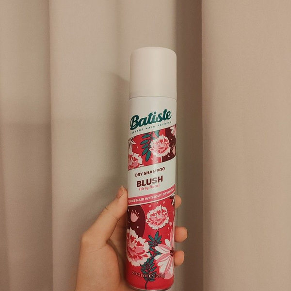 شامپو خشک باتیست Batiste Dry Shampoo Blush floral and feminine