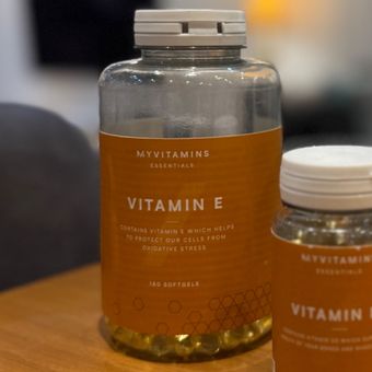 کپسول ویتامین E مای ویتامینز اصل | MYVITAMINS Essential Vitamin E 180 SOFTGELS