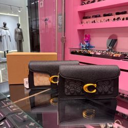 کیف کوچcoach لوگو C