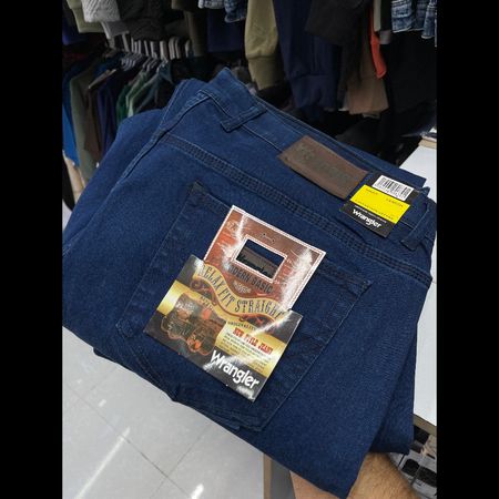 شلوار جین بزرگ‌ سایز راسته