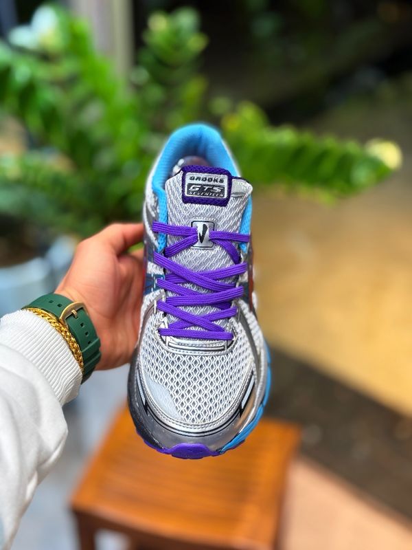 کفش بروکس طوسی سرخابی715