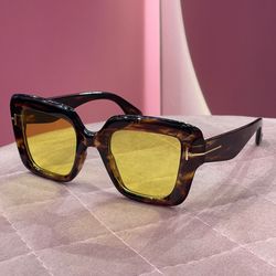 عینک tom ford پلنگی شیشه زرد