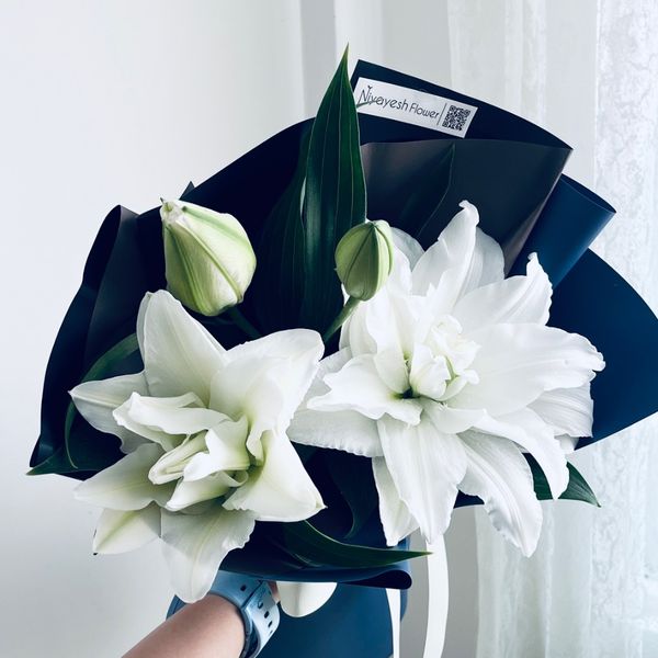 دسته گل لیلی رز