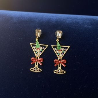 گوشواره میخی فانتزی طرح جام