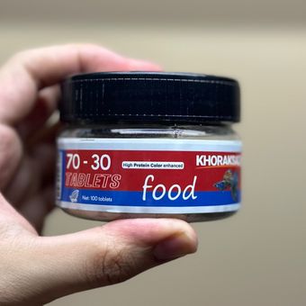 غذای زایمان ماهی‌های زنده زا 70-30 خوراک سازان