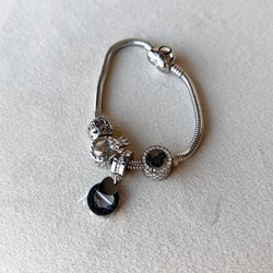 دستبند پاندورا های کپی نگین دار