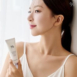 «ضدآفتاب 360˚ هیدراته سازی شده و جوانساز : Dr Ceuracle Hyal Reyouth Moist Sun SPF50+ PA++++» 50ml