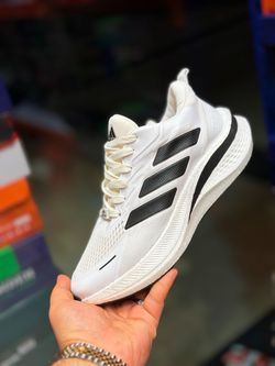 ادیداس کربن سفید مشکی 41