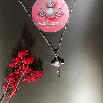 گردنبند صلیب صورتی