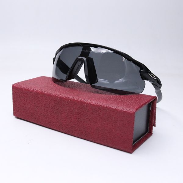 عینک برند OAKLEY کد 181438