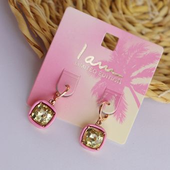 گوشواره صورتی تک نگین