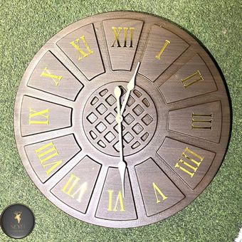 ساعت دیواری چوبی