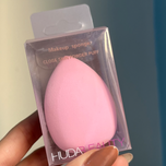 بیوتی بلندر Huda beauty