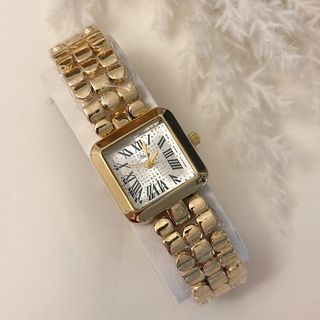 ساعت طرح کارتیر هایدی