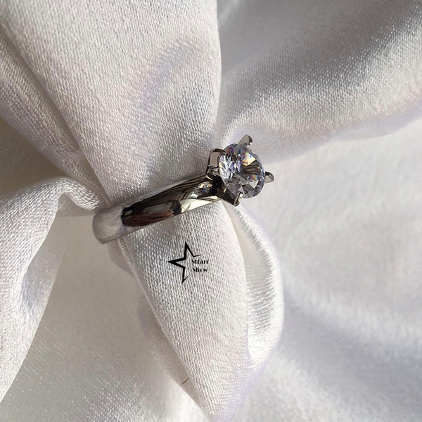 انگشتر تک نگین