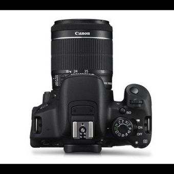 Eos 700D kit 18-135 کارکرده