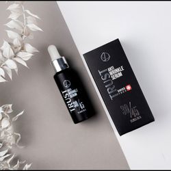 سرم ضدچروک صورت تراست مناسب 30 تا 45 سال