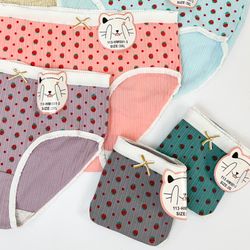 شورت توت‌فرنگی