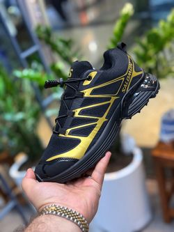 کفش سالامون شهباز مشکی طلایی