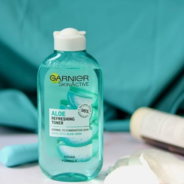 تونر گیاهی حاوی هیالورونیک اسید و آلوئه ورا گارنیر Garnier Toner Hyaluronic Acid And Aloevera