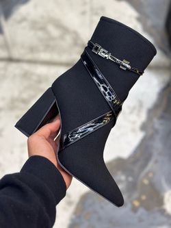 پاشنه کبریتی قفلی