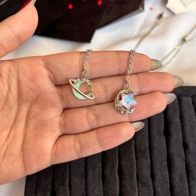 گردنبند ماه پینترستی