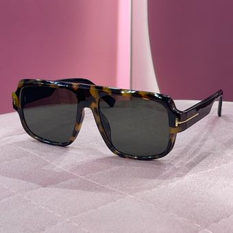 عینک Tom ford پلنگی شیشه دودی
