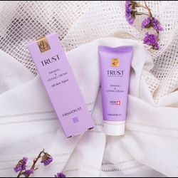 کرم سفت‌کننده صورت و ناحیه گردن