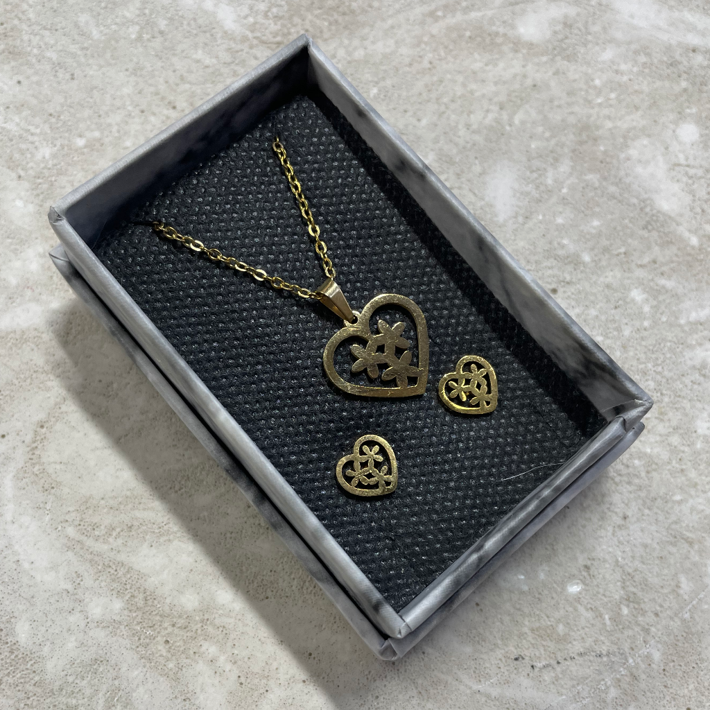 نیم ست دخترانه طرح قلب و شکوفه