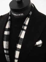 شالگردن چهارخونه درشت خاکستری مشکی s213