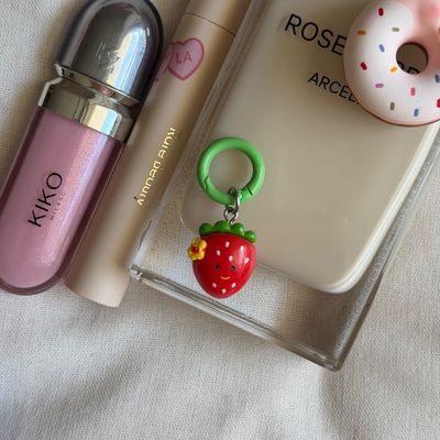 مینی چارم توت فرنگی خندان🍓