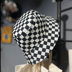 کلاه باکت شمعی طرح شطرنجی