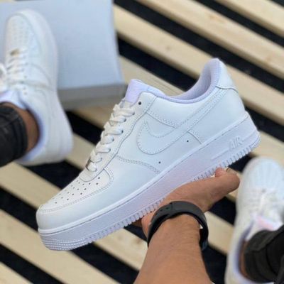 ایرفورس تمام سفید