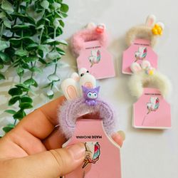 کش پشمالو گوشدار بنفش