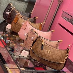 کیف رودوشی coach