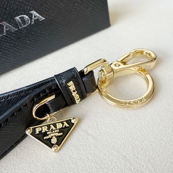 آویزکلید پرادا چرمی