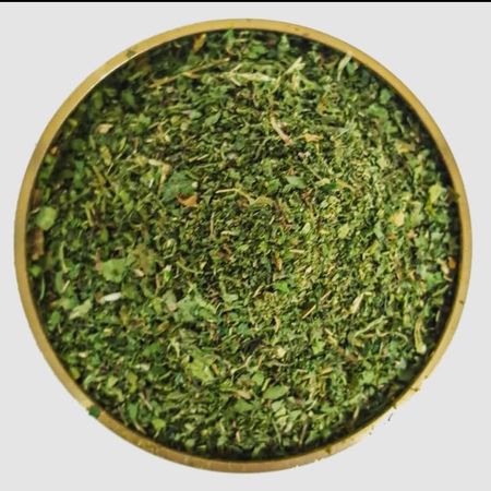 سبزی گشنیز خشک شده
