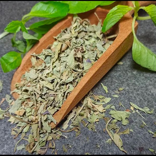 سبزی ریحان خشک شده