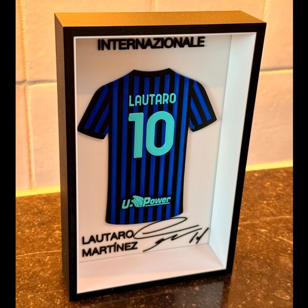 استند دکوری بازیکنان فوتبال طرح lautaro martinez inter