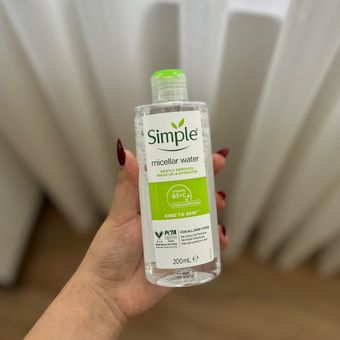 میسلارواتر سیمپل