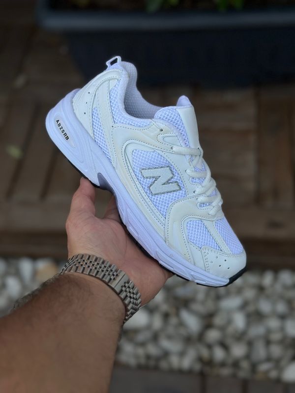 کفش زنانه نیو بالانس 530سفید کرم