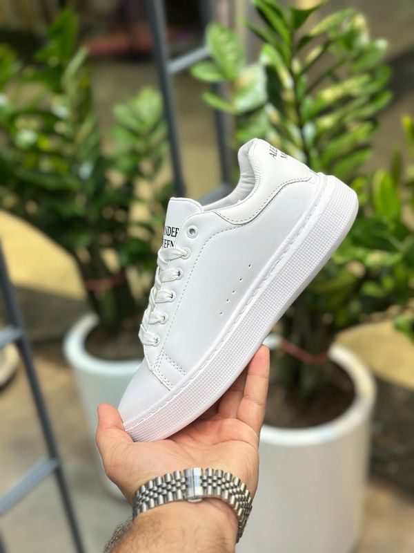 کفش زنانه مکویین سفید 630