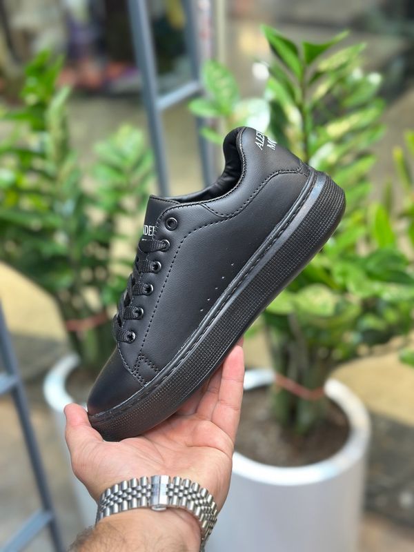 کفش زنانه مکویین مشکی 629