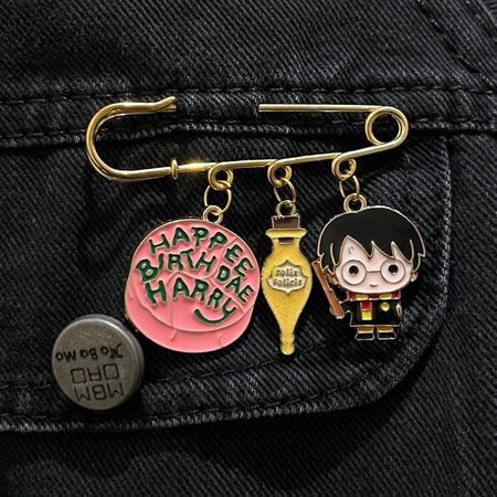 سنجاق آویزدار هری پاتر (کد2)