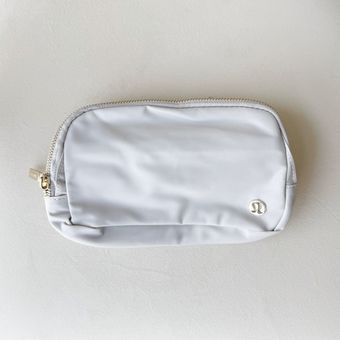 کیف کمری لولولمون طوسی لوگو استرپ طلایی