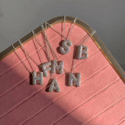 گردنبند حروف