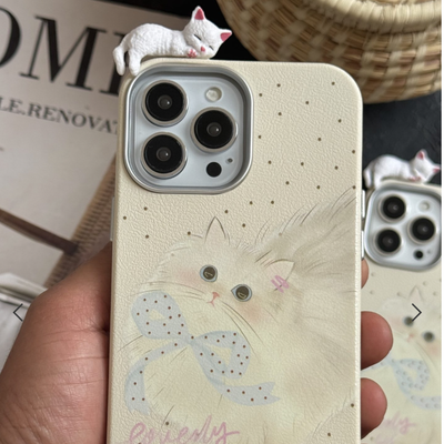 قاب موبایل آیفون گربه خوابالو خال خالی پاپیون