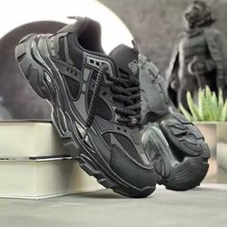 کتونی بالنسیاگا مردانه