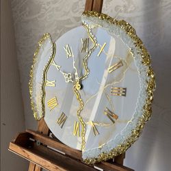 ساعت دیواری طرح سلین مدل ماربل سفید طلایی