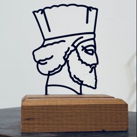 استند کوروش